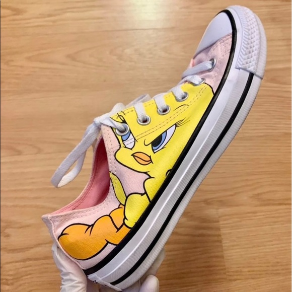 tweety converse